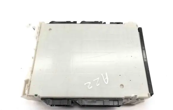 Toyota C-HR I Central body control module 89221F4120