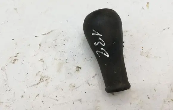Mitsubishi L200 Gear lever shifter trim leather/knob NOCODE