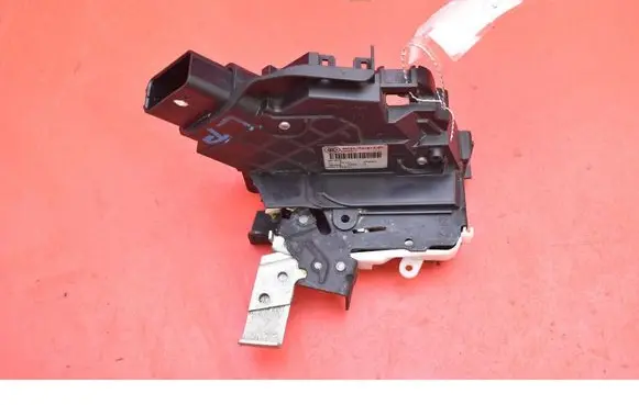 Ford Mondeo MK IV Front door lock 6M2A-R21813-EC