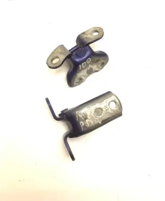 Toyota Prius (XW50) Front door upper hinge A046694