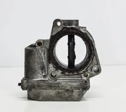 Volkswagen Touran I Throttle valve 03G128063J