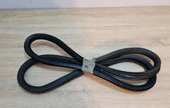 Peugeot 508 II Front door rubber seal 9813388380