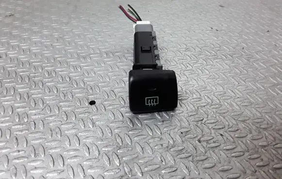 Hyundai Santa Fe Windscreen/window heater switch 9371026500