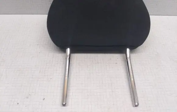 Opel Zafira A Rear seat headrest 