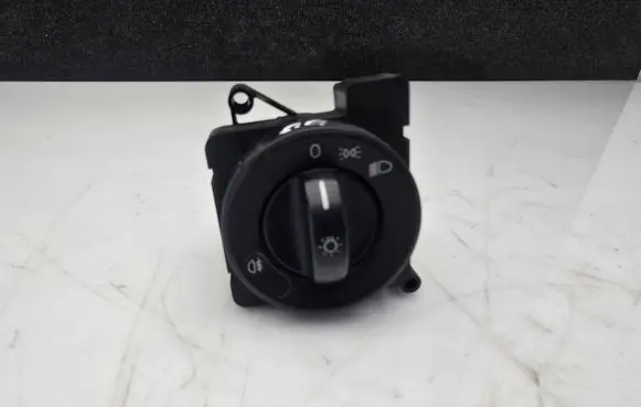 Mercedes-Benz Sprinter W906 Light switch A9065450104 690413 ZGS002