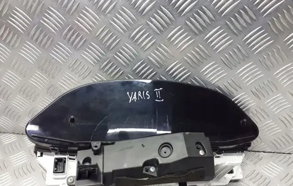 Toyota Yaris Tachometer 83800-0D691