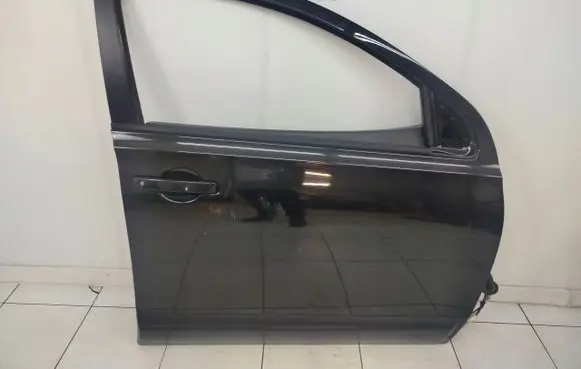 Nissan Qashqai+2 Front door 