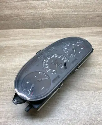 Renault Megane I Speedometer (instrument cluster) 7700839644