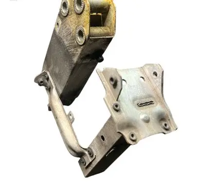 BMW 5 F10 F11 Radiator mount bracket 7186514 7207152
