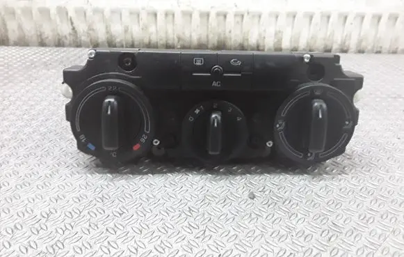 Volkswagen Golf Plus Climate control unit