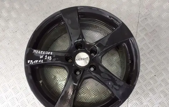 Toyota Yaris R17 alloy rim 