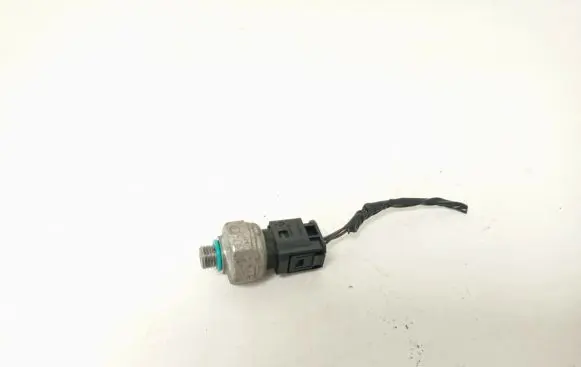 BMW 3 F30 F35 F31 Air conditioning (A/C) pressure sensor 9181464