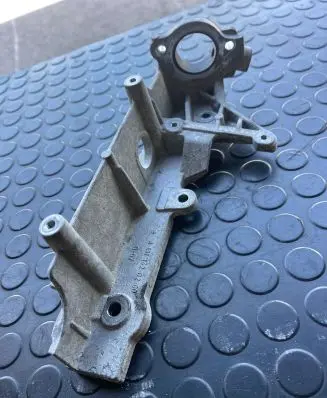Mercedes-Benz CLA C117 X117 W117 EGR valve cooler bracket A6511420208
