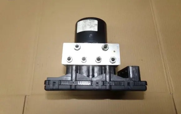 Mercedes-Benz C W203 ABS Pump 0044310512002