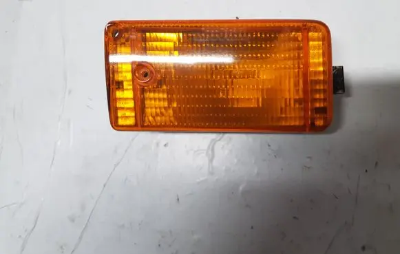 Audi Coupe Front bumper turn signal 811953049E 3495117