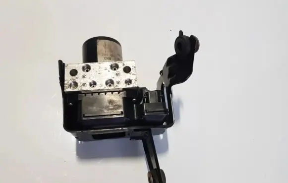 Opel Insignia A Master brake cylinder