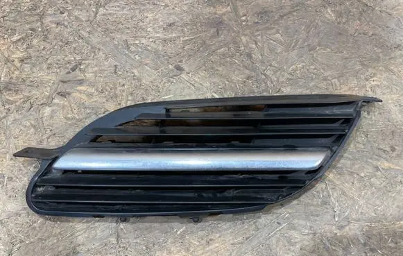 Nissan Almera Tino Front bumper lower grill 62330BU R0723