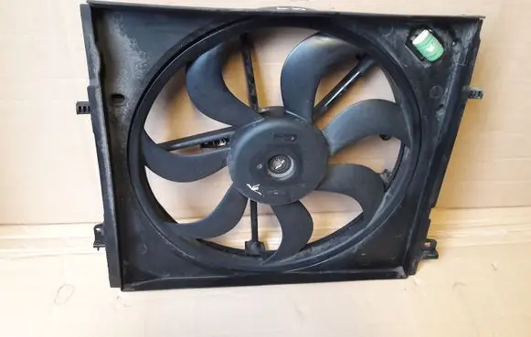 Renault Kadjar Radiator cooling fan shroud 214814EB0A