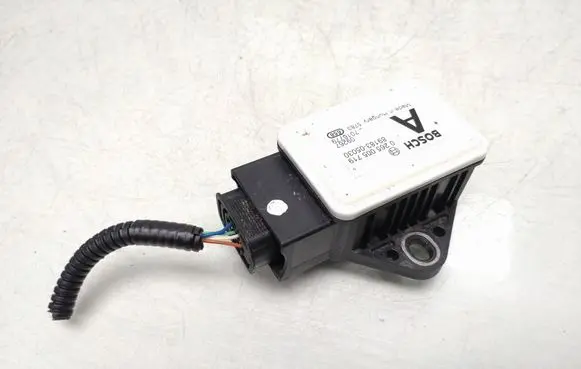 Toyota Avensis T270 ESP acceleration yaw rate sensor 8918305030 0265005719