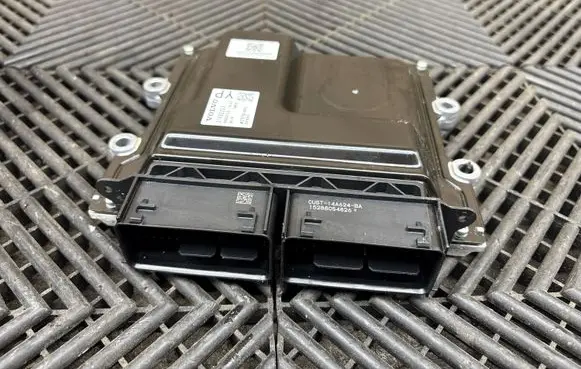 Volvo XC90 Engine control unit/module 31452233
