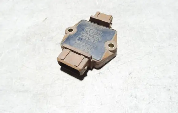 Audi A6 S6 C5 4B Ignition amplifier control unit 4A0905351
