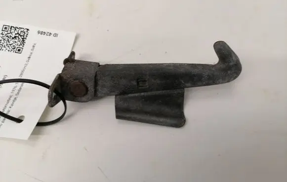 Mercedes-Benz S W116 Engine bonnet/hood lock/latch loop/hook 