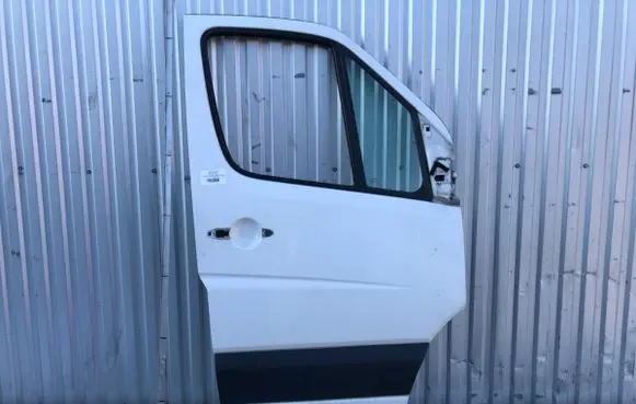 Volkswagen Crafter Front door 