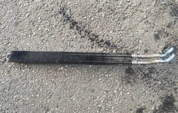 BMW 5 E60 E61 Power steering radiator 7800369