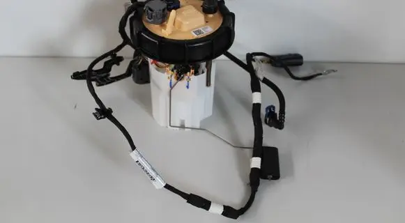 Ford Focus In-tank fuel pump JX619H307CA