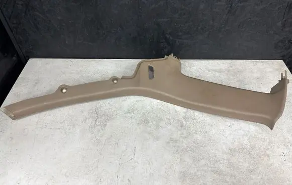 Volvo XC70 (C) pillar trim 1882
