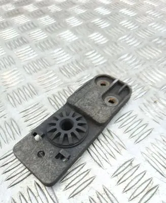 Opel Zafira C Radiator support slam panel bracket 13337826
