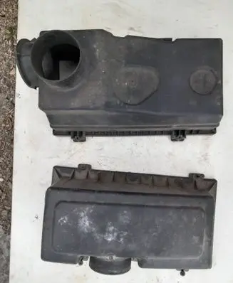 Air filter box