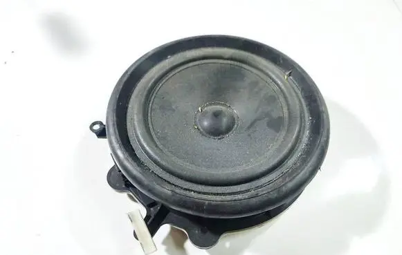 Audi A4 S4 B6 8E 8H Front door speaker 8E0035411