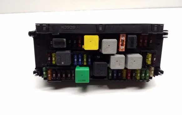 Mercedes-Benz E C207 W207 Fuse module A2129008307