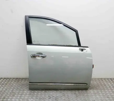 KIA Carens I Front door 824801D220 5633126