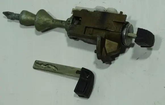 BMW 3 E90 E91 Ignition lock