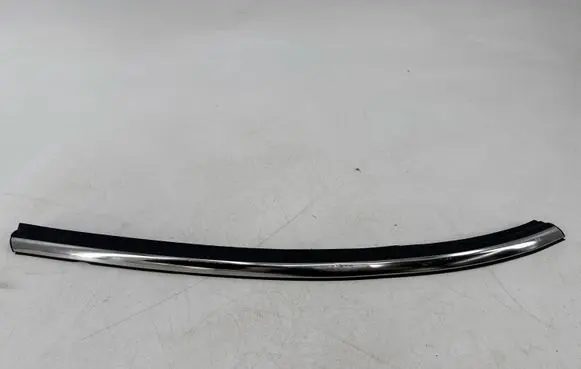 Mini One - Cooper F56 F55 Rear side glass trim 7338623