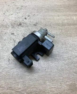 Opel Astra G Vacuum valve 72190338