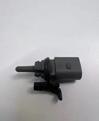 Audi A4 S4 B9 Outside/exterior temperature sensor 8Z0820535A