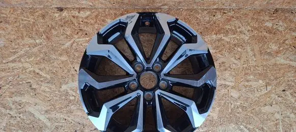 Toyota Yaris Cross R17 alloy rim K697685
