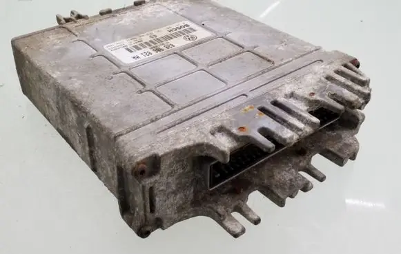 Volkswagen Caddy Engine control unit/module 028906021HA 028101701