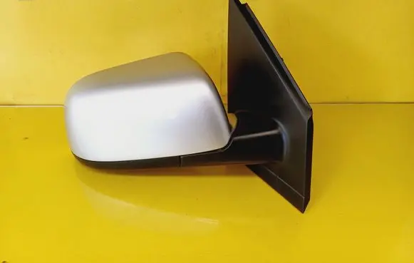 Front door electric wing mirror