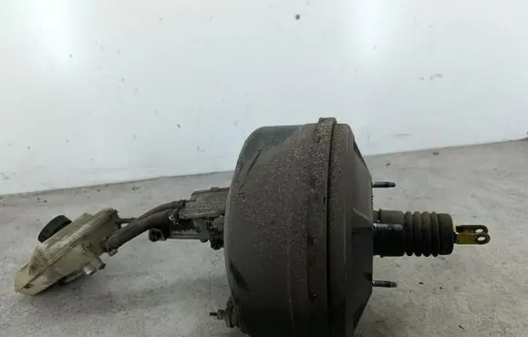 Mercedes-Benz Vito Viano W639 Brake booster A0014300108