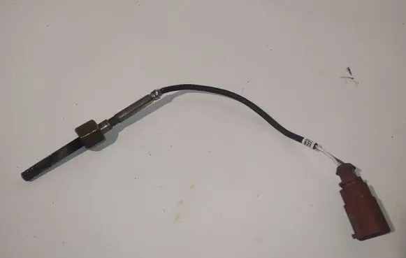 Volkswagen Crafter Exhaust gas temperature sensor 070906088AA