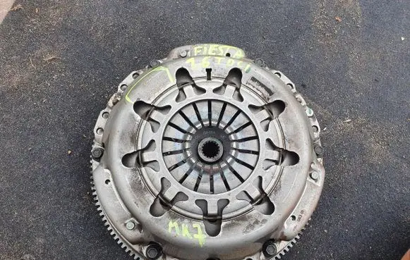 Ford Fiesta Clutch set kit SZTYWNE