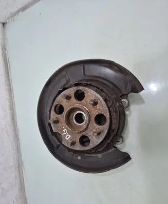 Lexus RX 330 - 350 - 400H Rear wheel hub