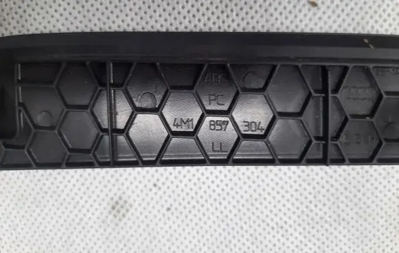 Audi Q7 4M Dashboard trim 4M1857304