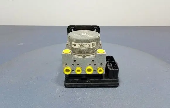 Ford Fiesta ABS Pump D1B1-2C405-AE