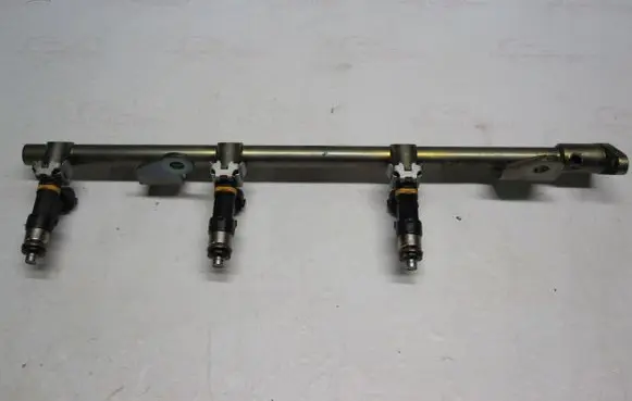 Nissan Murano Z50 Fuel main line pipe 16600CD700