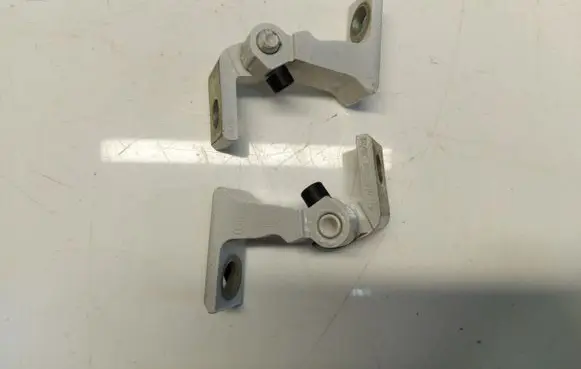 Rear door hinge set